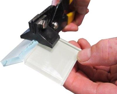 SCORE BREAKING NIPPER CUTS GLASS TILES!